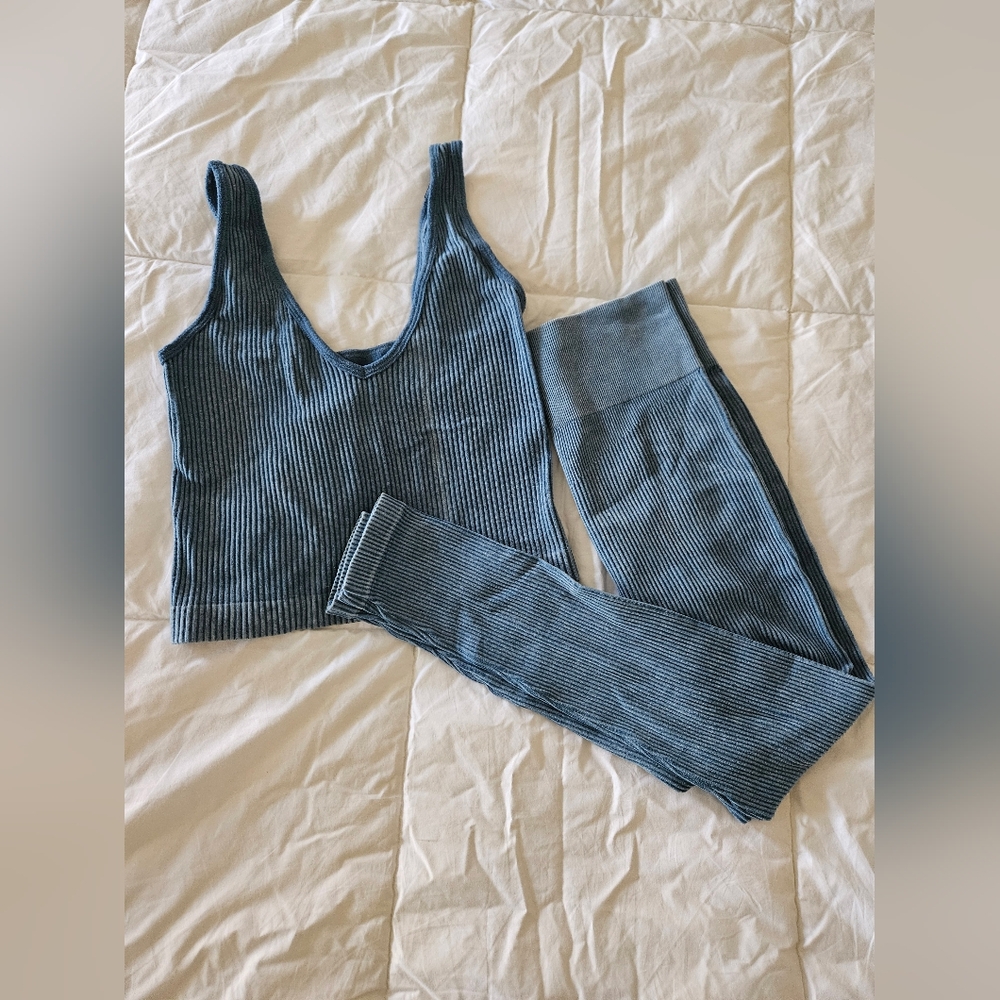 AURA Ribbed Blue Tank and Leggings Set Size:M/L